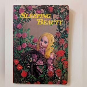 Vintage 70s Sleeping Beauty Board Book The World of Fairy Tales Japan Rare
